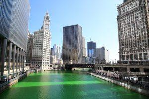Experience Chicago: A Complete Travel Guide to the City's Iconic Sights, Culture, and Cuisine